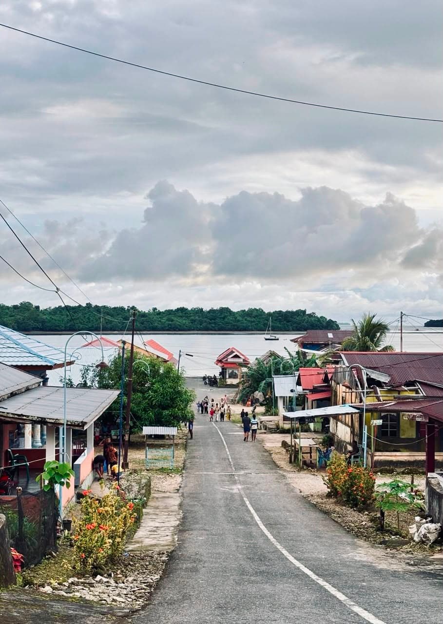 Kampung adat Debut di Kei Kecil dengan suasana permukiman tradisional